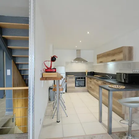 Aux Portes Du Marche Holiday home