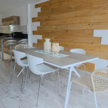 Holiday home Aux Portes Du Marche