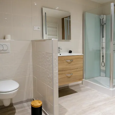 Aux Portes Du Marche Holiday home